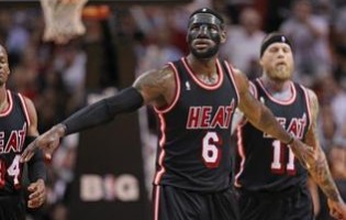 Top 5 NBA Players With Super Hero Alter Egos (Probably)